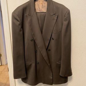 Men’s double breasted suit